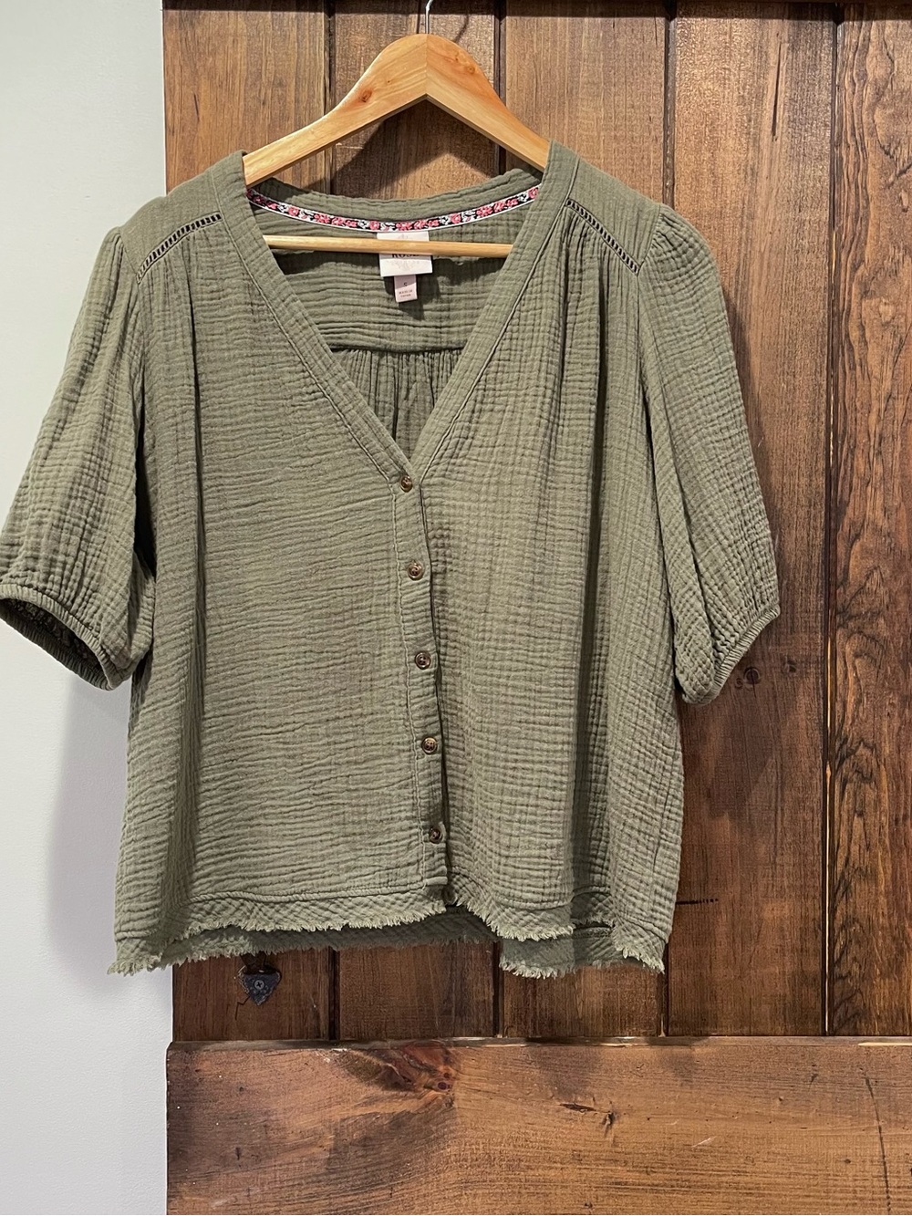 Knox Rose Green Fatigue Green Gauze Cotton Fray Hem Puff Sleeve Blouse Small